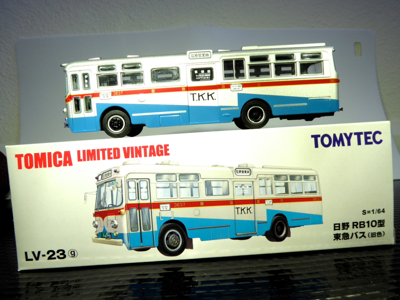 Illustration for article titled Hot Sixty 4th: Let's Take The Bus Again on Samurai Sun-day